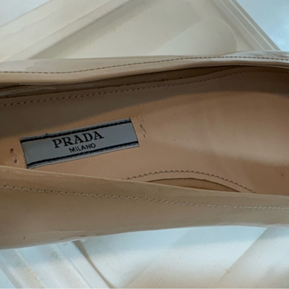 Prada Women's Nude Patent Leather Flats with Black Bow - Picture 12 of 13